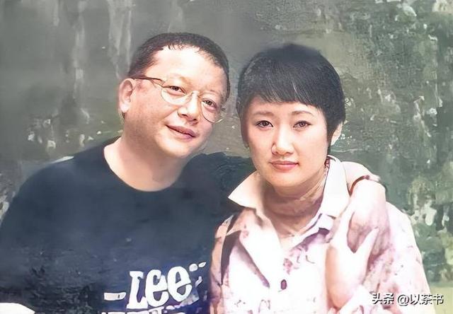事实证明，和王刚离婚24年的成方圆，已经变成了他高攀不起的样子