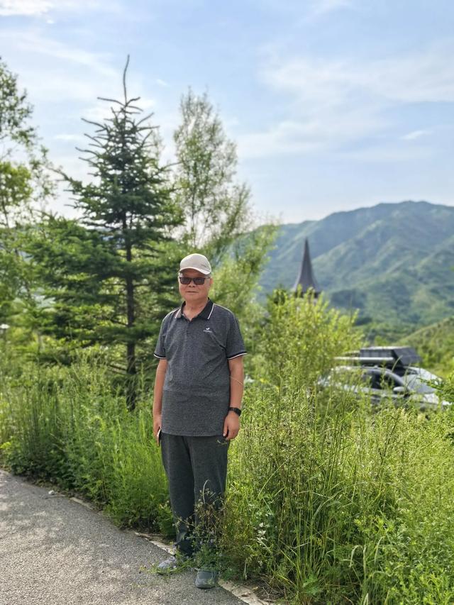 张家口赤城海坨山谷是有钱人的世界,普通人可以看看美景