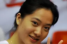 命苦的体操女神：遭富豪丈夫背叛，儿子眼睁睁被抢，最终净身出户图片