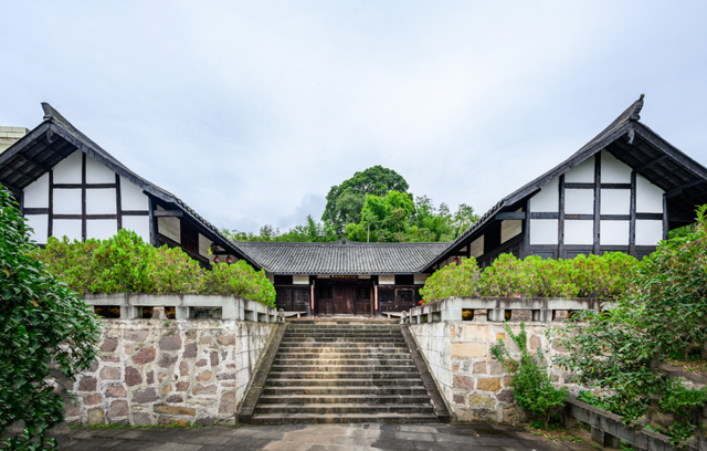 用AI智慧导游打开长征国家文化公园（兴文公园）