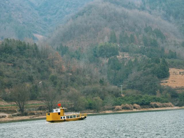 深秋石泉漫游记