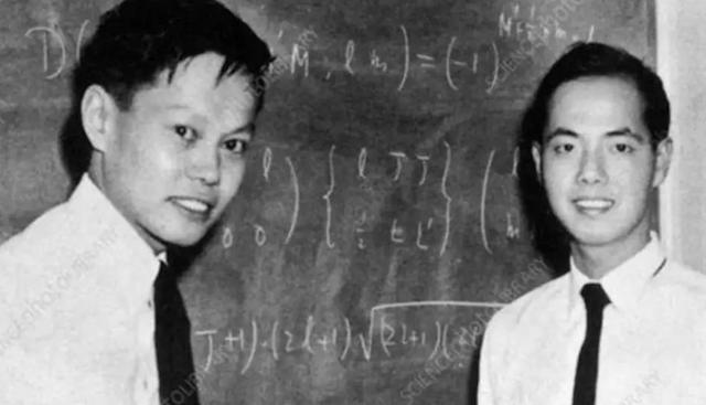 杨振宁家庭情况曝光：三个儿女无人继承物理学，与翁帆关系也很好
