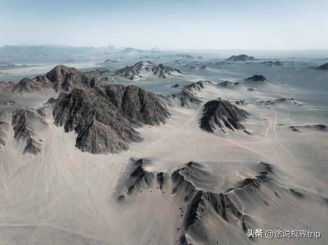 这里是中国最孤独的城市，人迹罕至无人区包围，却美得像个意外