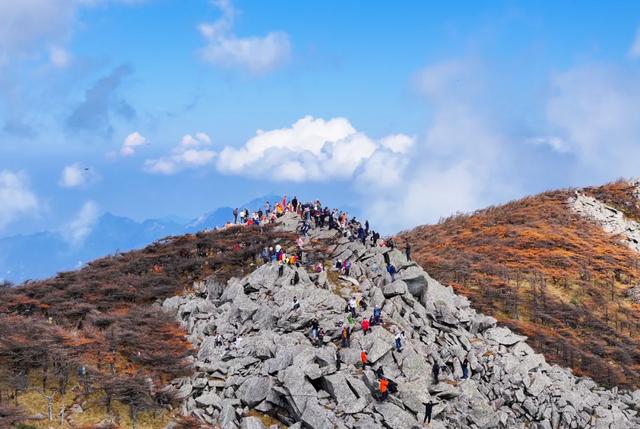 出片率100%！西安爬山赏秋打卡地推荐！速约→