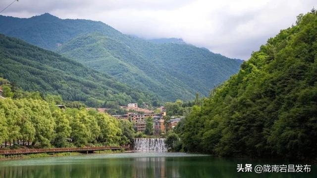 这么近 那么美 漫游官鹅赏山水 | “五一”畅游宕昌，揽尽山水诗意风华