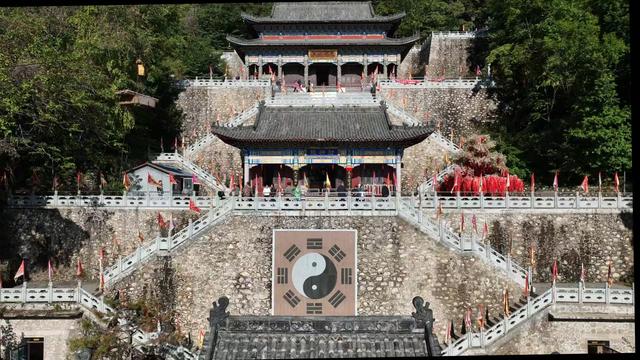 暑期过半，你还没来铁刹山？