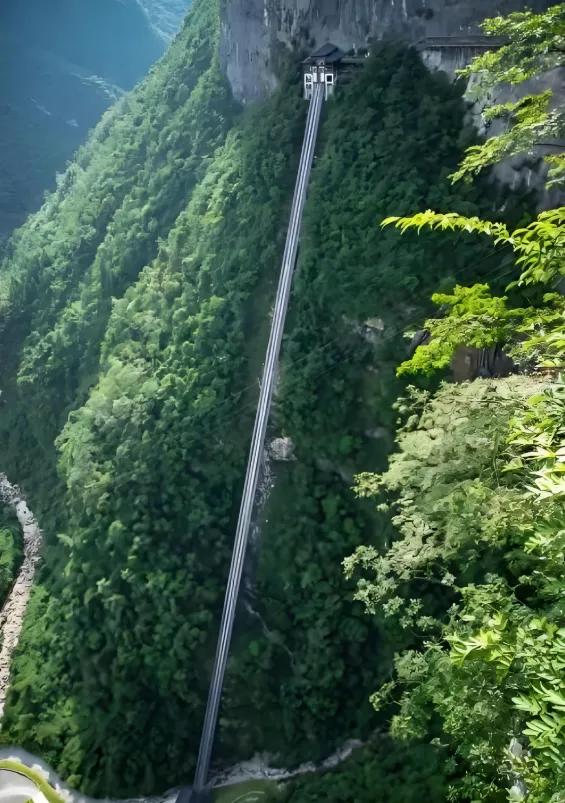 景区都给大山都装上了电梯，登顶还有意义吗？