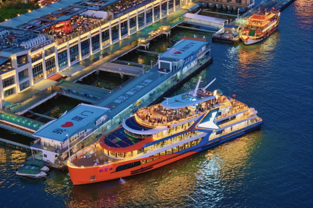 象屿国际邮轮母港集团赋能厦门海上旅游，多条航线及纯电游船亮相