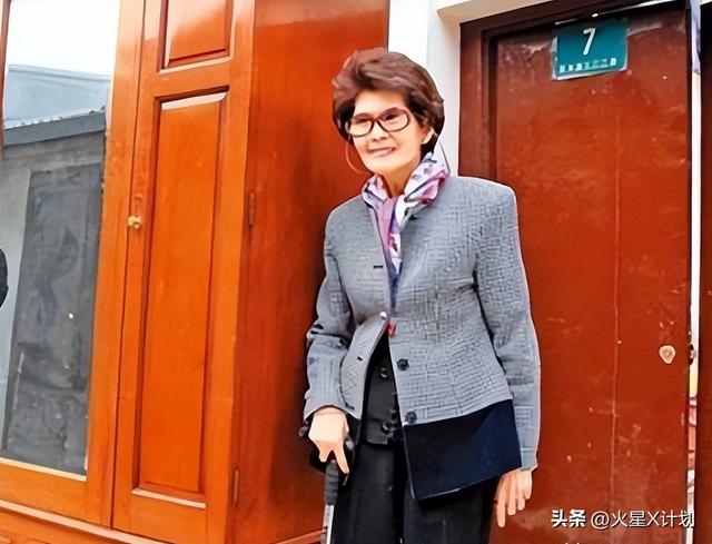 蒋介石唯一女儿有多美？先后嫁给他的“死敌”，晚年继承天价遗产