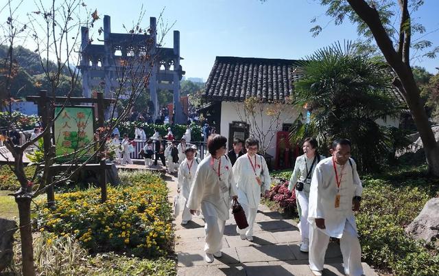 登高赏秋正当时 “九日齐山登高”重阳季活动正式启幕