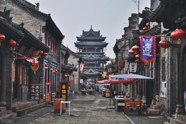 我是太原人刚从山西平遥回来，实在忍不住想说：对平遥的 4 点印象