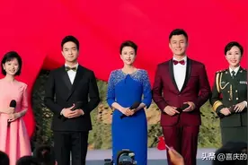 央视八一晚会：四位主持人影响力一目了然，龙洋表现不负众望图片