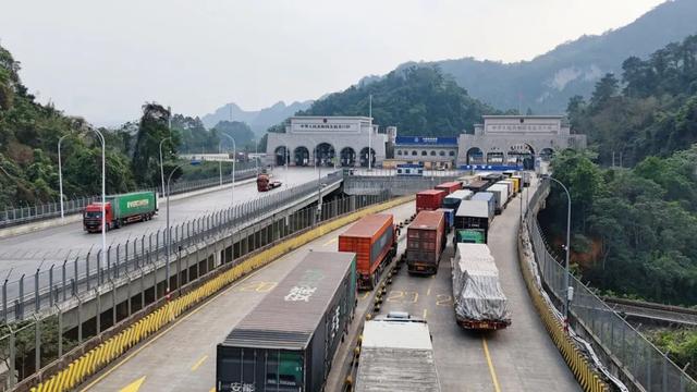 山水富路绵延长——“桂在交旅，山水之间有通途”采风活动掠影