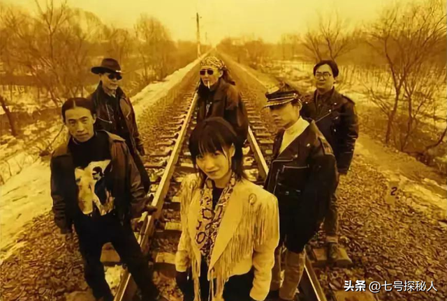 她6次上春晚，被恩师骗怀孕，自杀未遂不幸流产，57岁却依旧单身