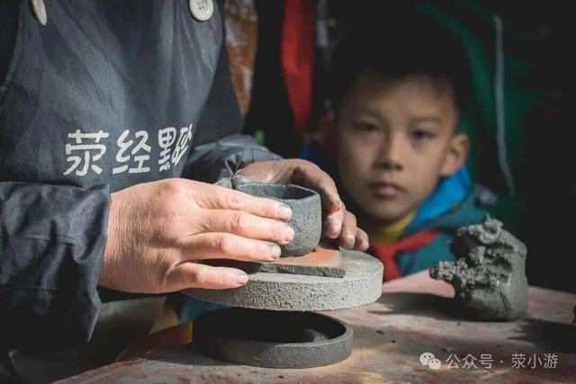 手头的事放一放，我要去雅安过五一了