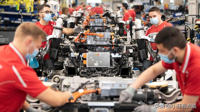 德国和江苏同为8000多万人，德国创造4.66万亿GDP，江苏令人意外
