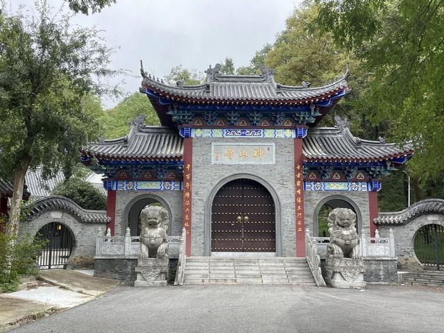 骑游滁州西神山寺森林公园花山风景线