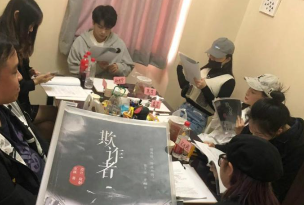 新兴行业成色情温床？大量年轻人追求“颅内快感”，沉迷其中