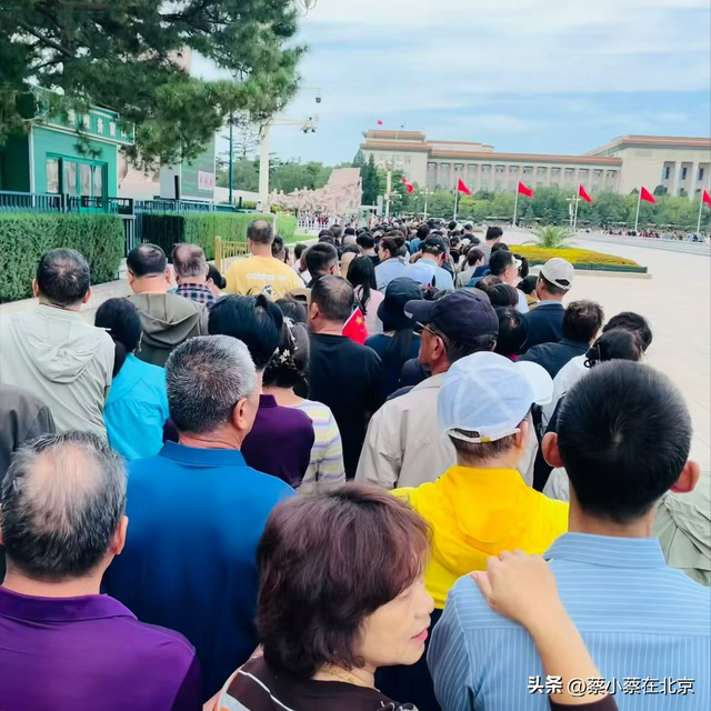 2025年9月21日，北京毛主席纪念堂前发生的真人真事，大家看看吧