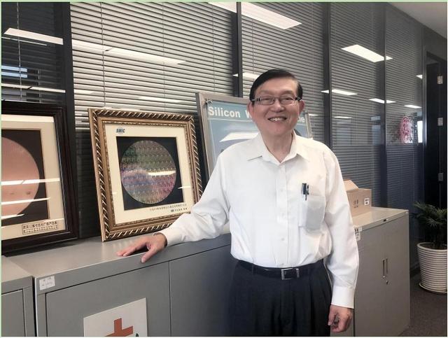 “中国芯片之父”张汝京，为回大陆造芯片，被开除台湾省户籍