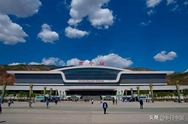 593万人的青海省，三江发源地，联结西藏新疆甘肃四川的大美高原