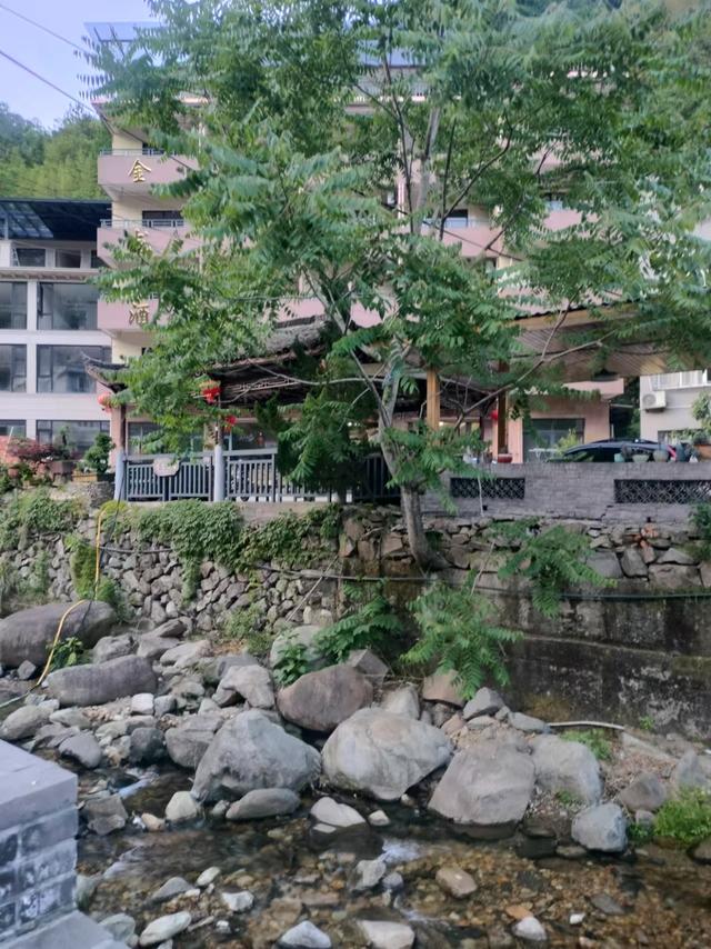 太湖源印象(三)：神龙川中听竹音