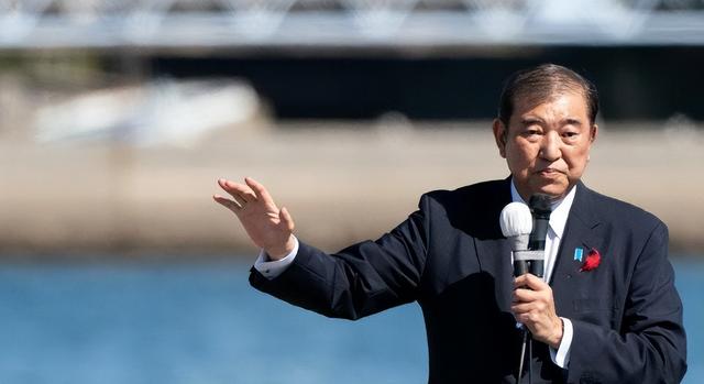 日军舰闯入中国领海，中方一再提醒无果后，当场直接发射炮弹，石破茂闯大祸？外交部回应掷地有声
