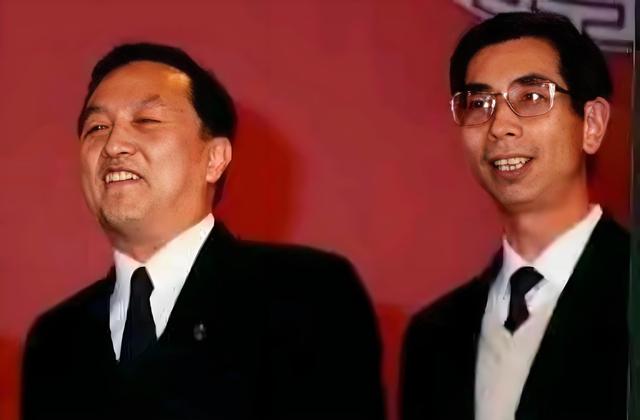 从“战斗机”到“退市边缘”，波导手机的10年豪赌！