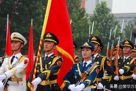 海南省两广屏障，王牌部队云集，全省为何驻扎了5个师？图片