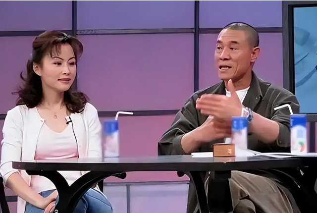 她一嫁演员祝延平，二嫁杜淳老爸杜志国，如今老了与儿子相依为命
