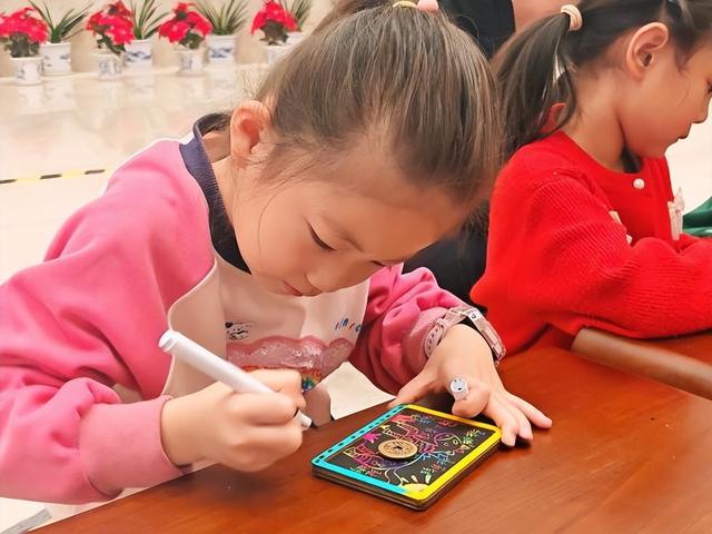 酒泉市博物馆开展“妙手凝祥‘马’上如意”春节主题社教活动