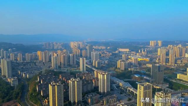 重庆“牛掰”的郊区，综合实力超部分地级市，旅游资源很亮眼