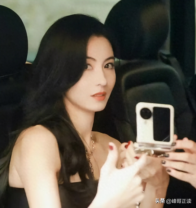 偷鸡不成蚀把米，本想“毁掉”张柏芝，不料自己先被扒了个底朝天