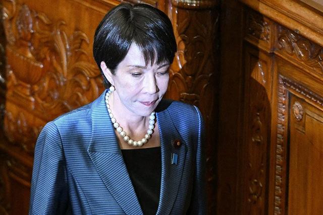 打击一波接一波，“三杀”出现，高市早苗或成第二个“生菜娘子”