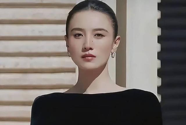 大衣哥跳楼身亡、赵本山灵堂	、宋佳知三当三，现在造谣越来越离谱