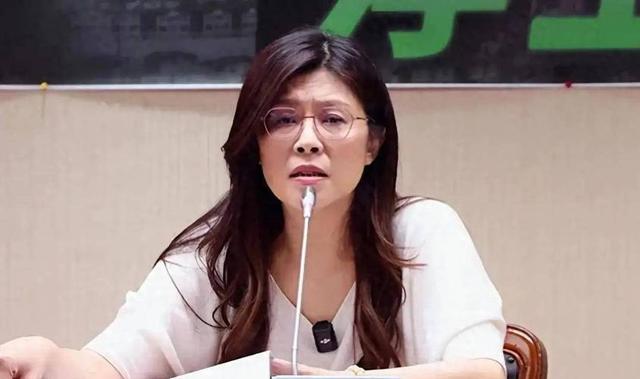 台海再起波澜，我军围台演习引热议，蒋万安说胡话	，郑丽文看透大陆意图