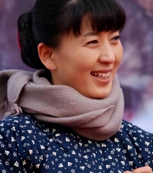 人狂必有祸！闫学晶事件又被扒出	，这回谁也救不了"自掘坟墓"的她