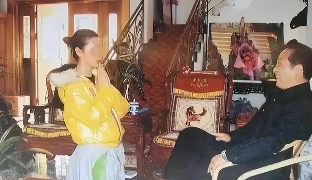 不可理喻！给女明星开光原来是这样的