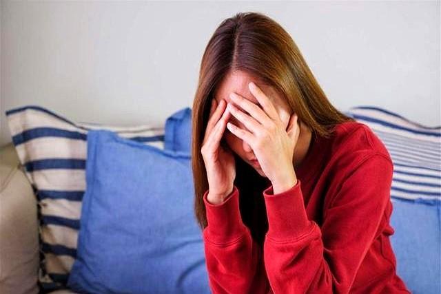 37岁农村妇女自述：丈夫常年在外务工，邻居王大哥经常帮我干活
