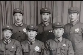 上世纪八十年代初，部队实行志愿兵政策后，志愿兵都是清一色男兵图片