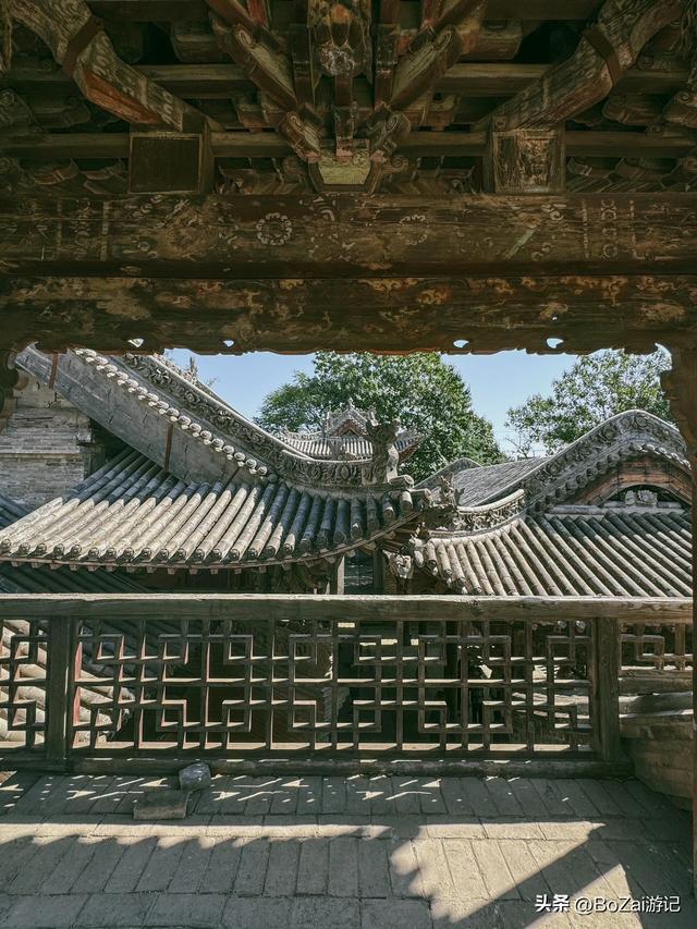 山西临汾藏着座限时开放的古建，我守了3小时终见罕见的八卦藻井