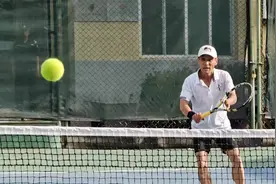 太原市第十三届运动会老年组网球比赛开赛图片