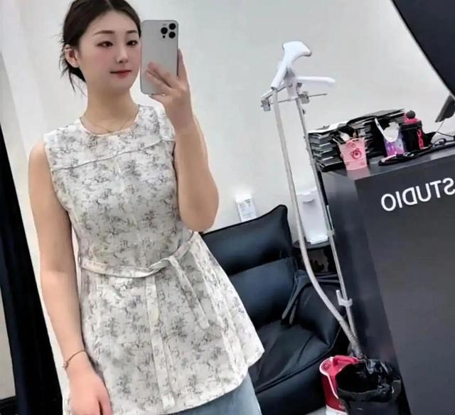 离婚4年后，"回心转意"的陈亚男，被朱小伟撕下了仅剩的"体面"