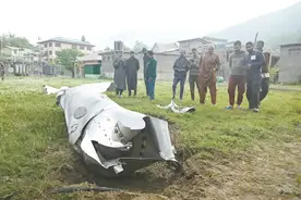 史诗级惨败！印军天塌了，击落3架阵风战机，巴铁霹雳15立下大功图片