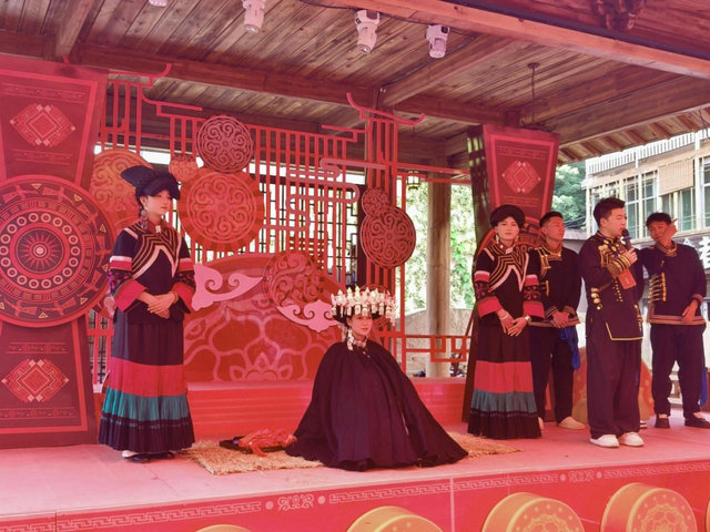 火把节点燃大石板文旅热！特色民宿体验+多元活动，圈粉无数游客