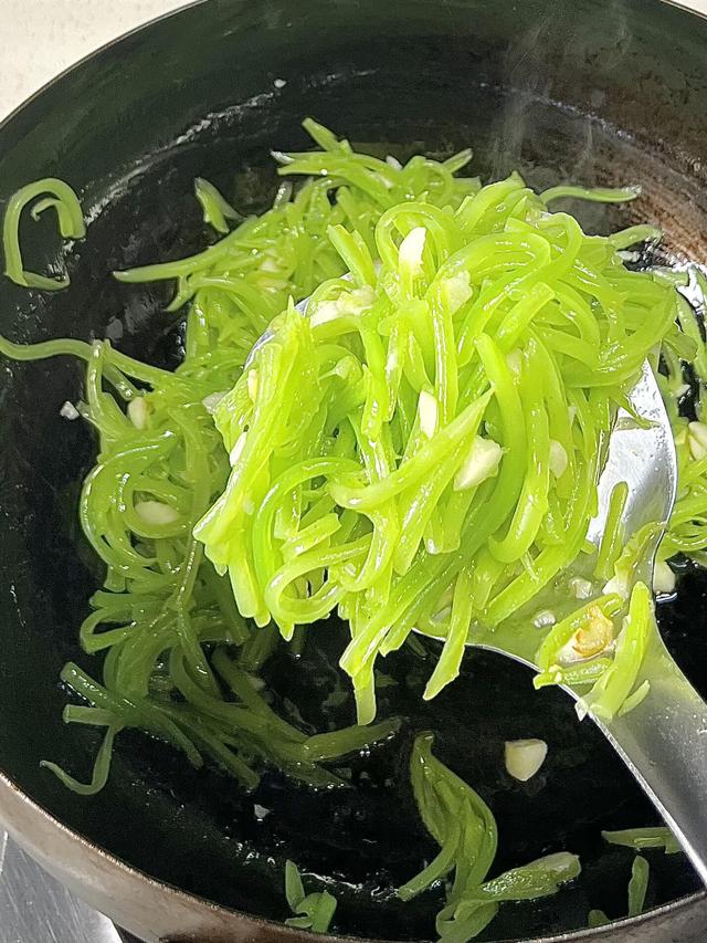 自带“青霉素”的3种蔬菜	，建议：天冷可以常吃，提高免疫少生病