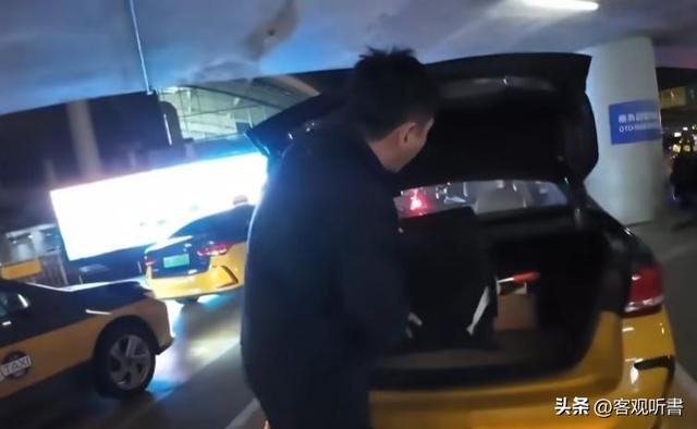 美国博主第一次来中国旅游，一天后直言：中国到处充满“危险”