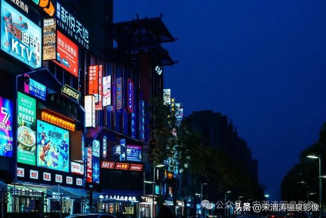 陕西渭南：西华街夜景美如画