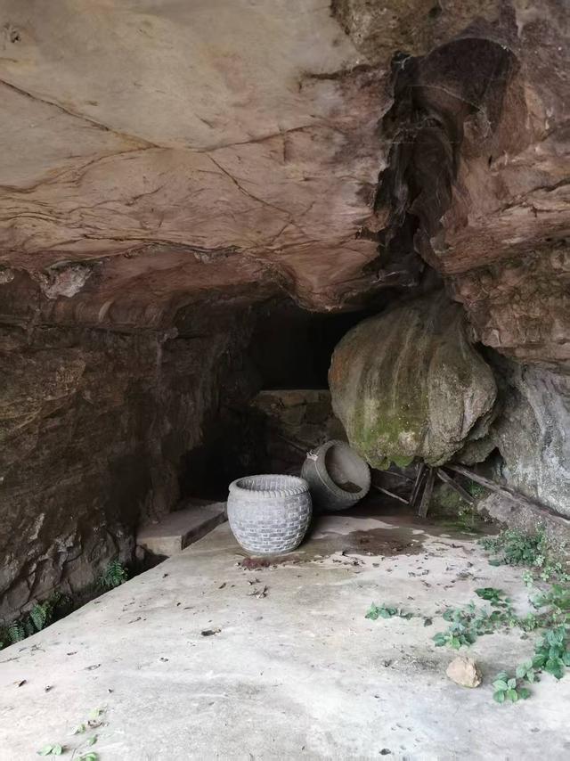 遵义绥阳：深山秘景“崖上秋歌”