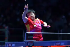 世乒联冠军赛韩国站-孙颖莎4-0横扫王曼昱夺得女单冠军图片